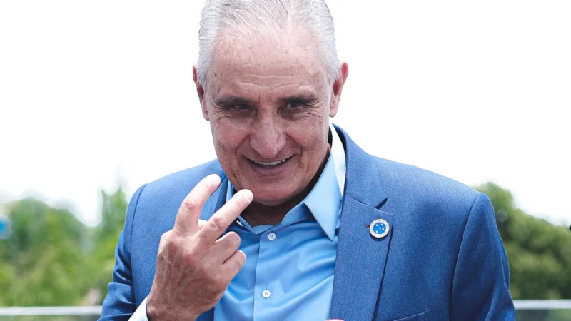 Tite inicia trabalhos no Cruzeiro
