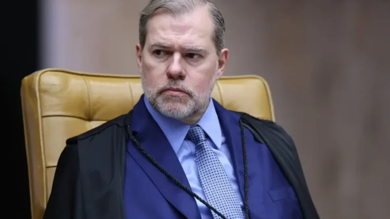 Toffoli se defende no caso Master pela 1ª vez e diz que decidirá se processo sai do STF após investigações