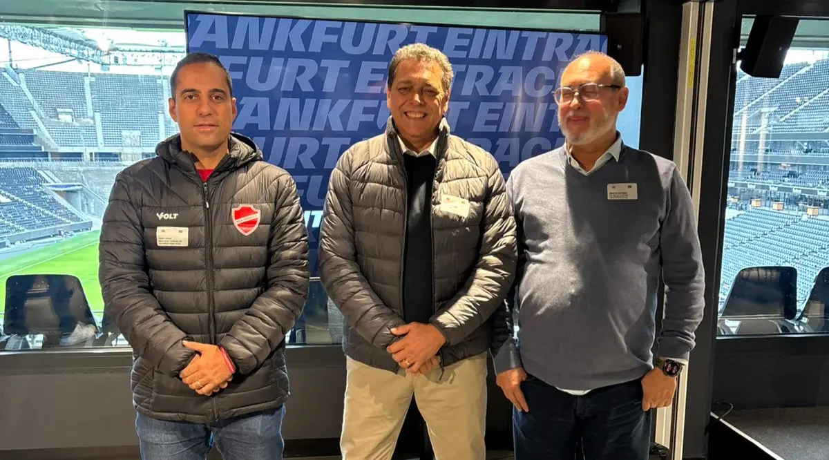 Último dia de dirigentes goianos na Alemanha tem jogo da Bundesliga e conversa sobre tecnologia
