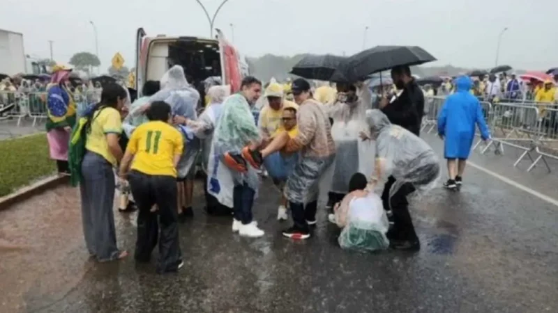 Mulher conta sobre momento em que foi atingida por raio durante manifestação em Brasília: ‘Vi a morte’