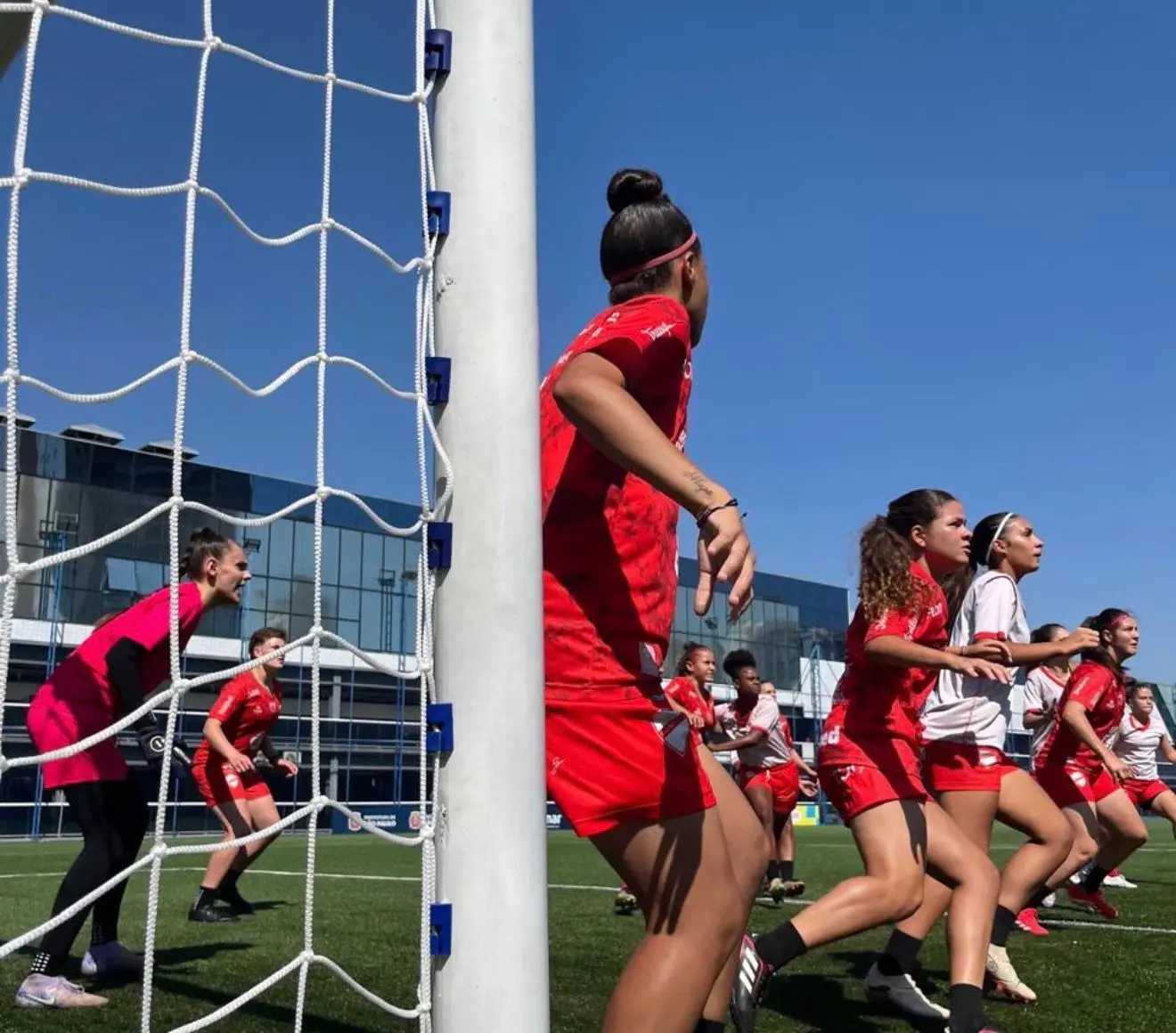 Vila Nova realiza seletiva para o time feminino; confira quando