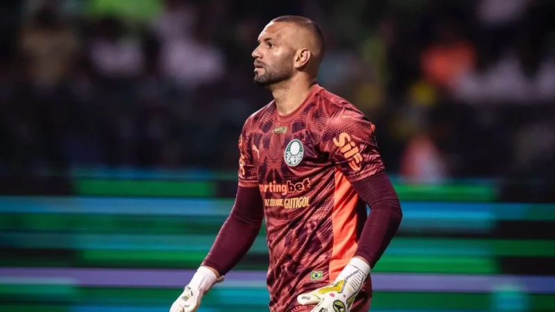 Weverton aceita proposta do Grêmio e tenta liberação do Palmeiras, afirma jornalista