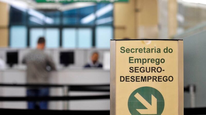 Teto do seguro-desemprego sobe após reajuste