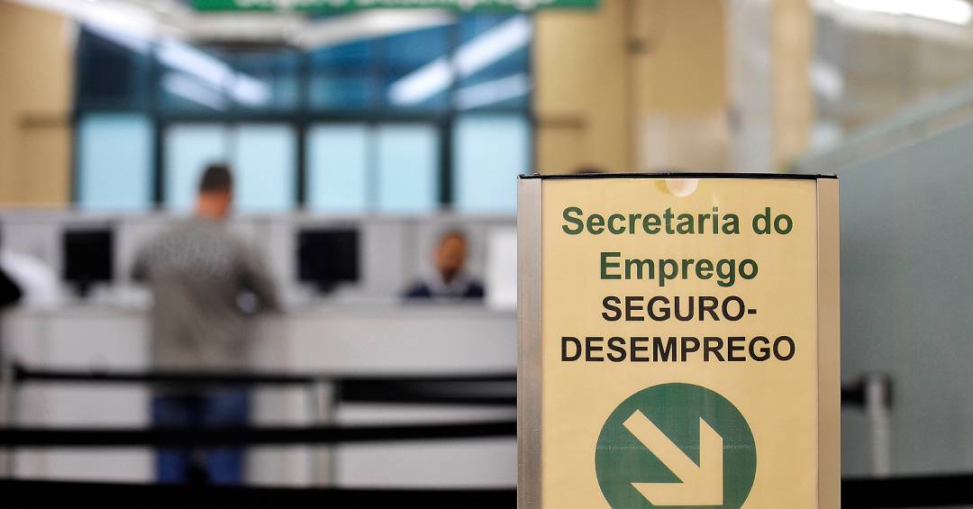Teto do seguro-desemprego sobe após reajuste