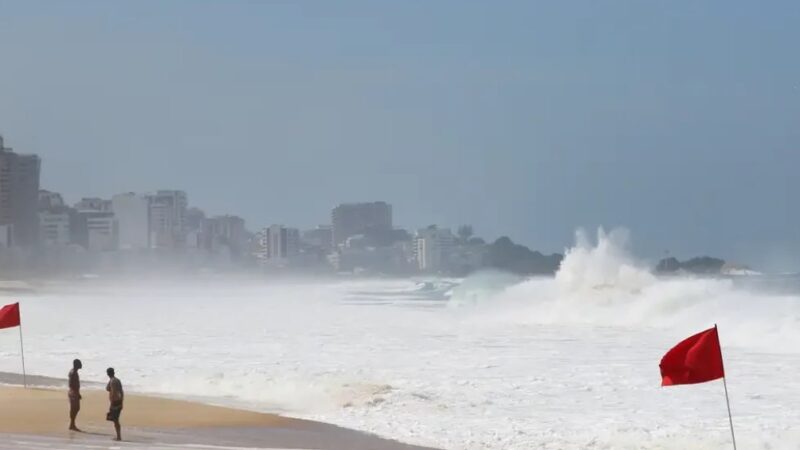 Rio tem novo alerta de ressaca neste fim de semana