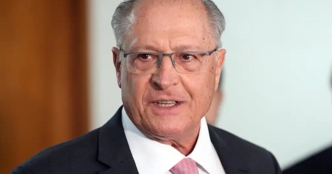 Por que Alckmin avalia que as tarifas de 15% impostas por Trump são boa notícia pro Brasil