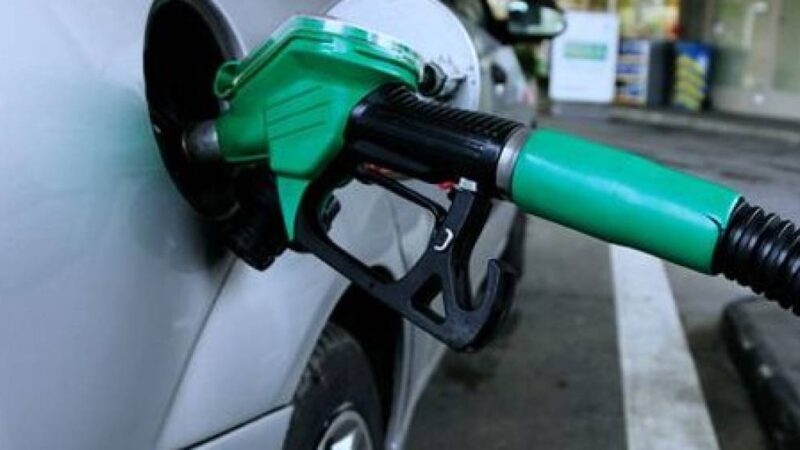 O preço salgado do tanque de combustível para quem viajou de carro no Carnaval