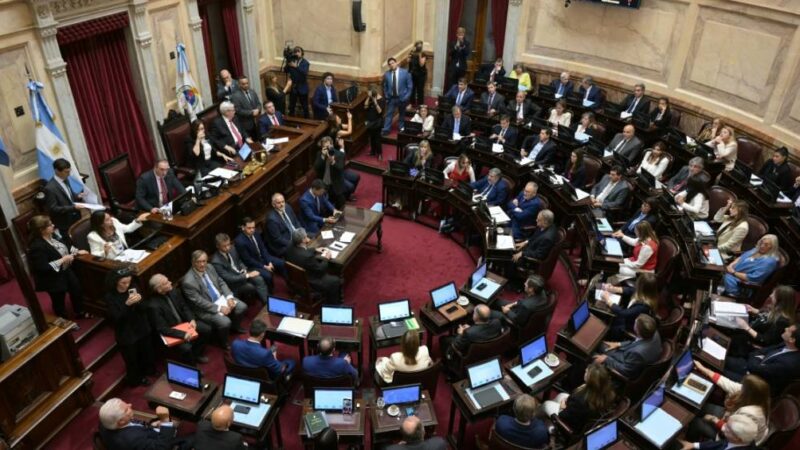 Senado da Argentina aprova reforma trabalhista proposta por Milei