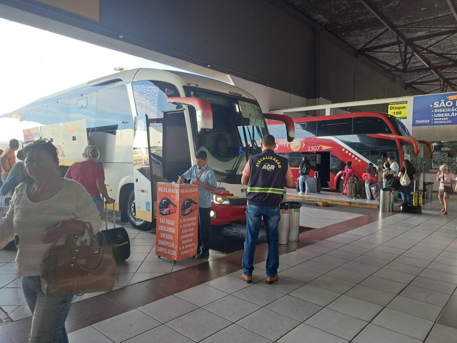 AGR faz alerta contra o uso de transporte clandestino