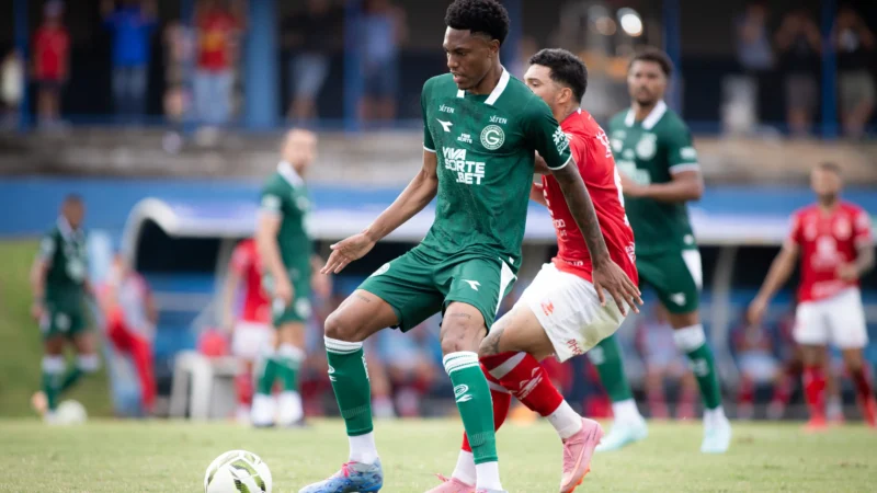 Anapolina reage após sair perdendo por dois gols e arranca empate com o Goiás na semifinal