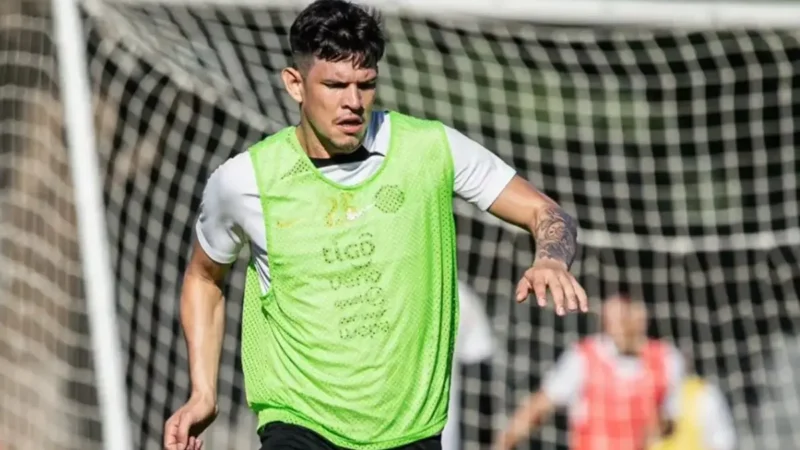 Atlético Goianiense encaminha contratação do zagueiro paraguaio Junior Barreto, do Olimpia