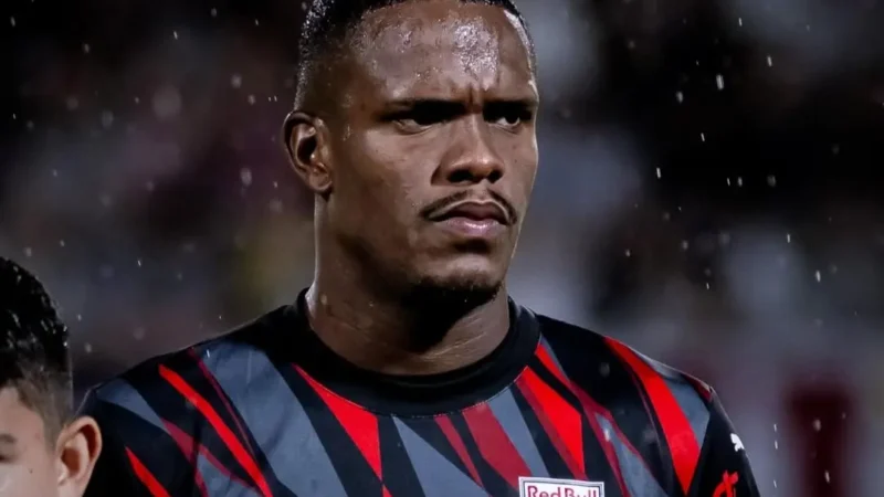 Bragantino pune jogador com multa de 50% do salário por falas machistas