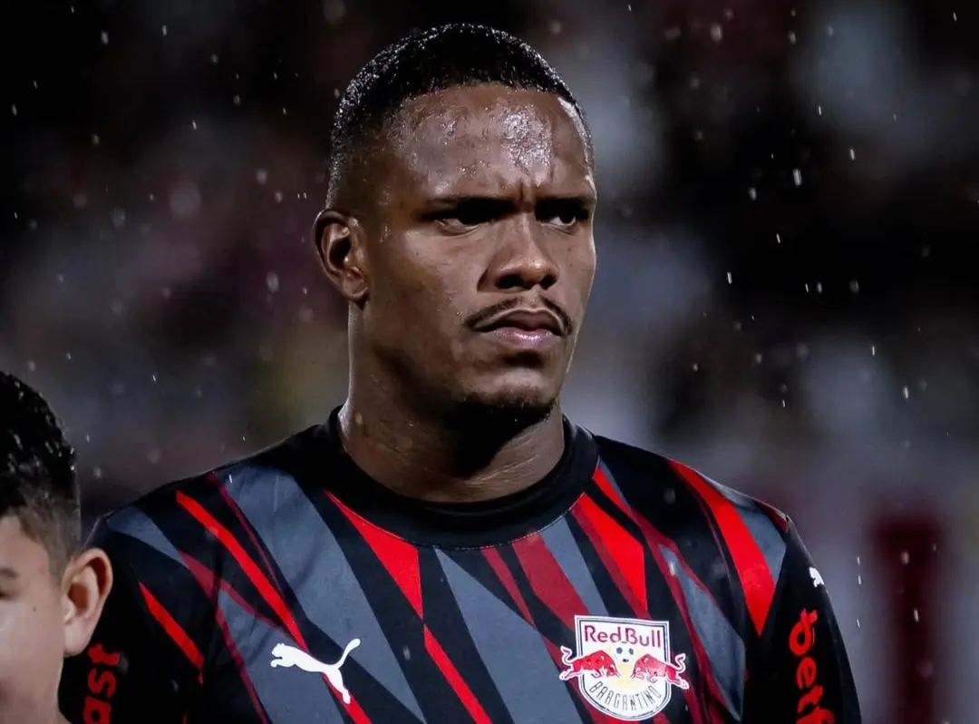 Bragantino pune jogador com multa de 50% do salário por falas machistas