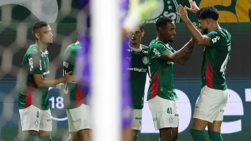 CBF adverte árbitro, mas diz que não houve prejuízo ao Fluminense após Palmeiras dar a saída de bola nos dois tempos