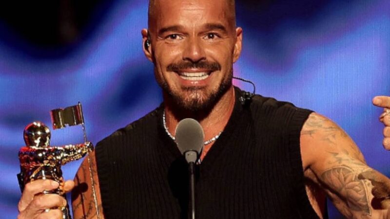 Ricky Martin curte Baile da Arara no Rio