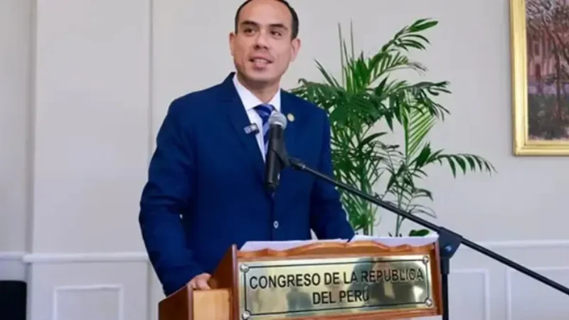 Congresso do Peru derruba presidente do país; veja o motivo