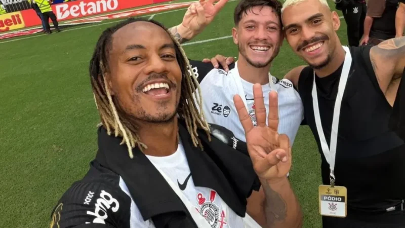 Corinthians vence Flamengo e conquista Supercopa
