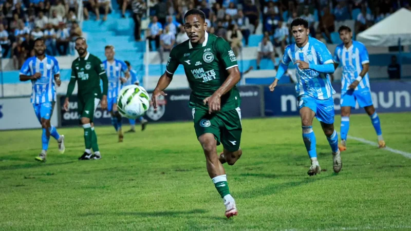 Crac e Goiás empatam na ida e mantêm quartas de final abertas no Goianão