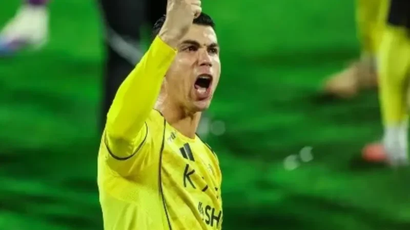 Cristiano Ronaldo volta após greve e marca o gol 962 da carreira em vitória do Al-Nassr