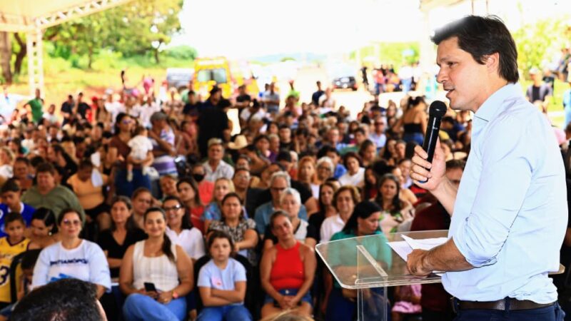Daniel Vilela entrega 100 casas a custo zero em Cristianópolis