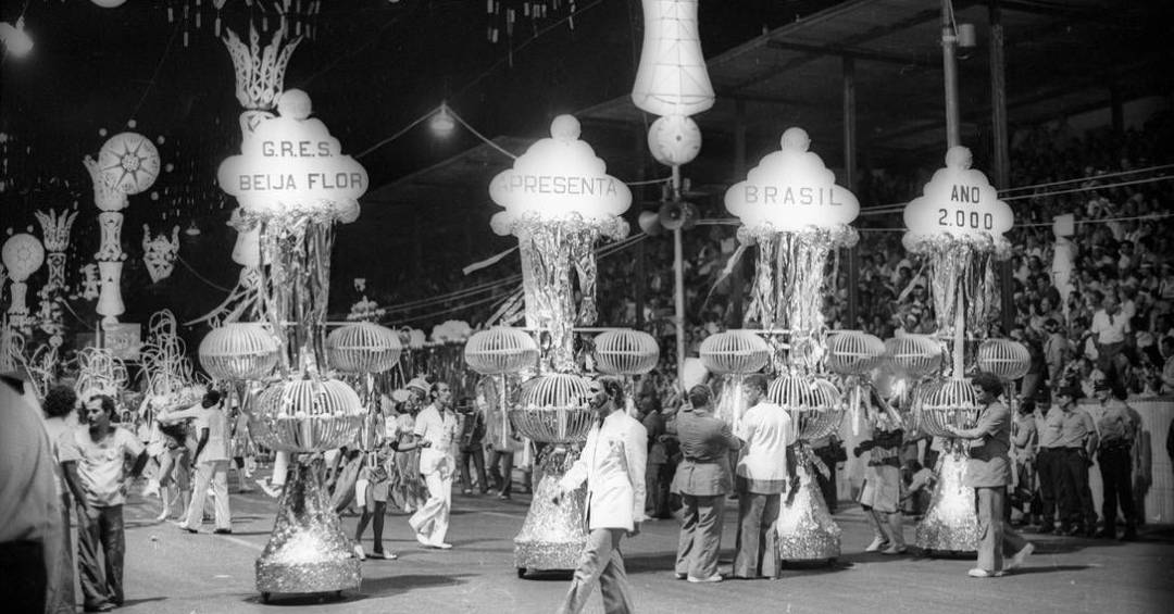 De homenagem à ditadura a iogurte: os erros de enredo na Sapucaí