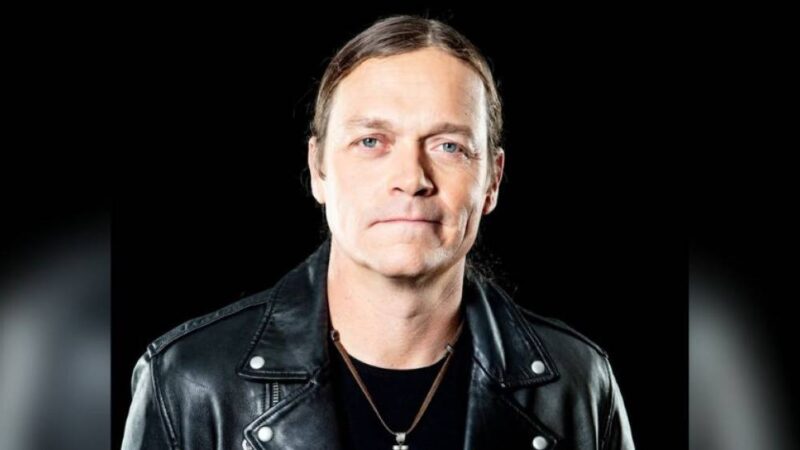 Vocalista do 3 Doors Down, Brad Arnold, morre aos 47 anos