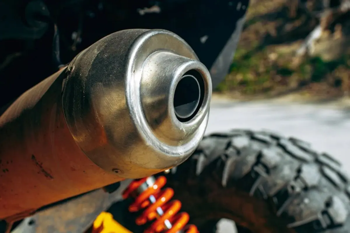 Detran vai passar rolo compressor em cerca de 500 escapamentos adulterados