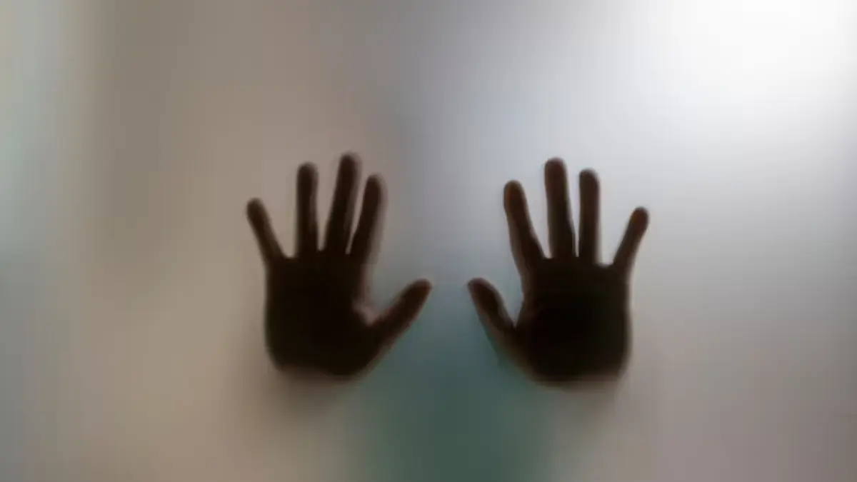 Dono de empresa de segurança é preso por espionar e gravar vídeos íntimos de clientes em Pires do Rio