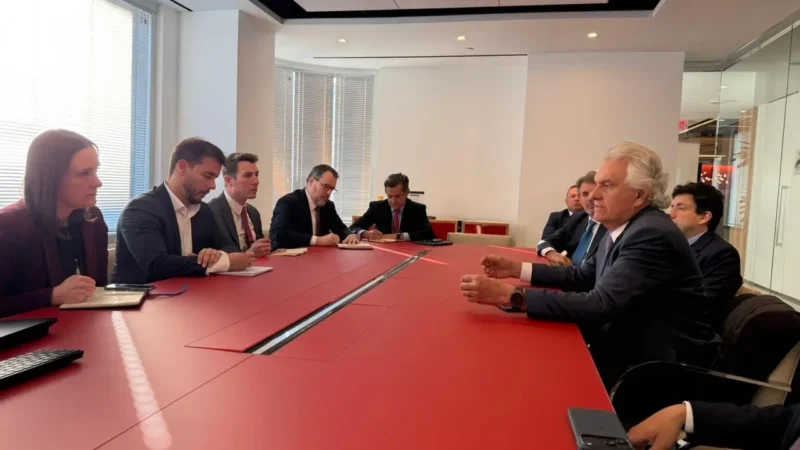 Embaixada dos EUA agradece Caiado após agenda oficial em Washington