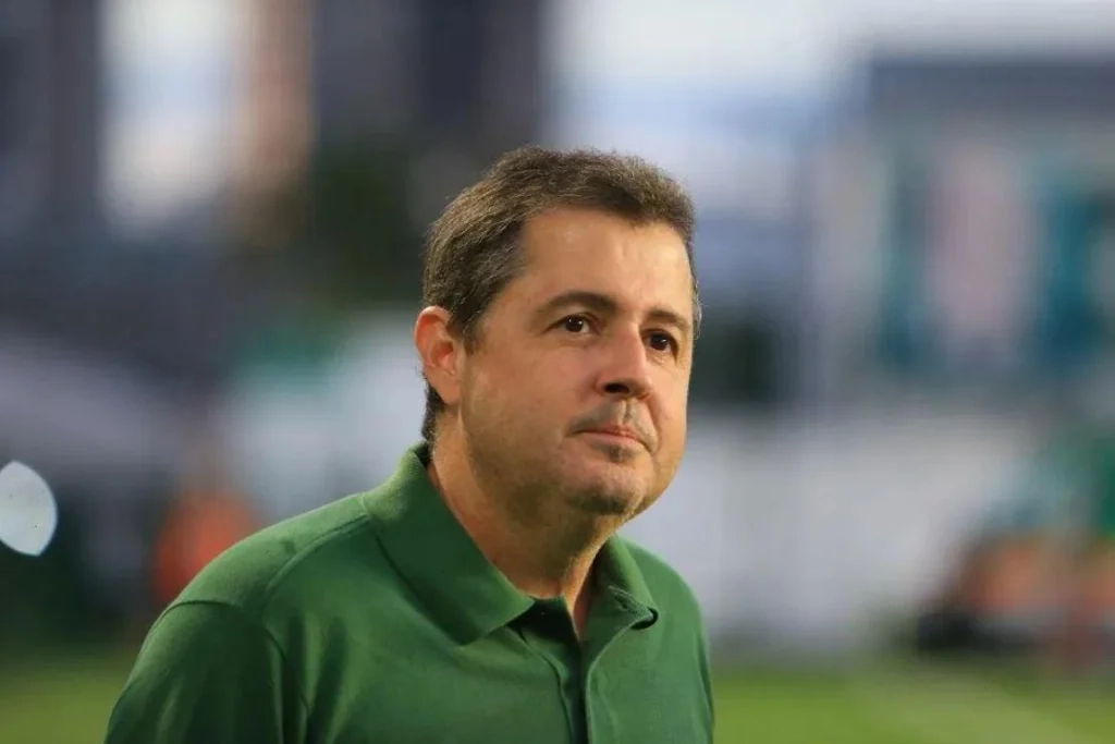 “Estamos no caminho certo”, garante Paulo Rogério sobre momento esmeraldino