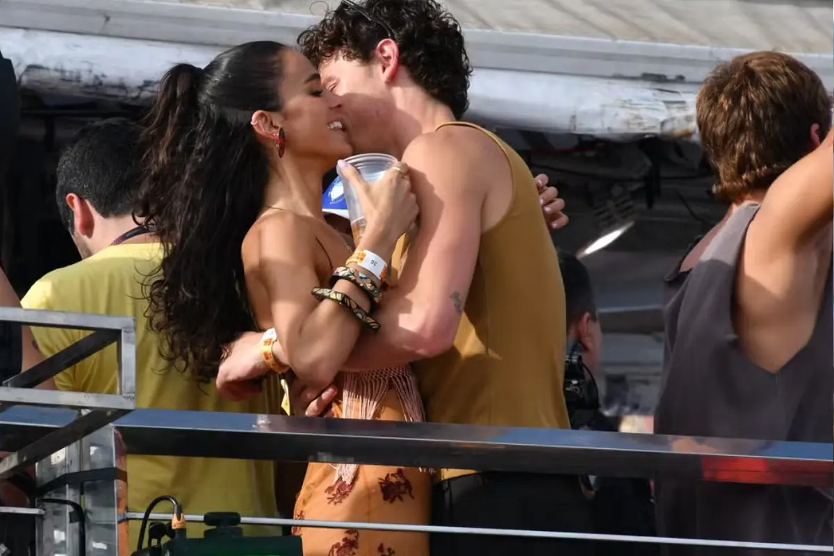 Fãs ficam com inveja de romance entre Shawn Mendes e Bruna Marquezine no carnaval