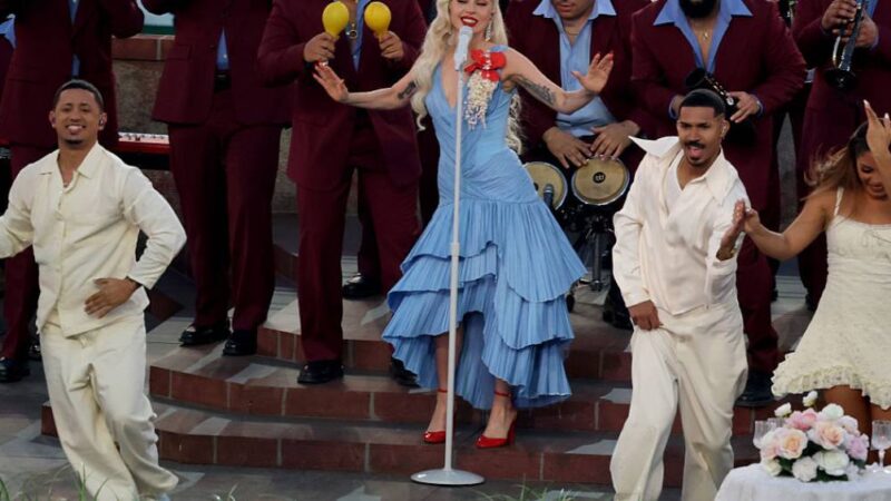 O curioso novo apelido de Lady Gaga após o visual salsa no Super Bowl