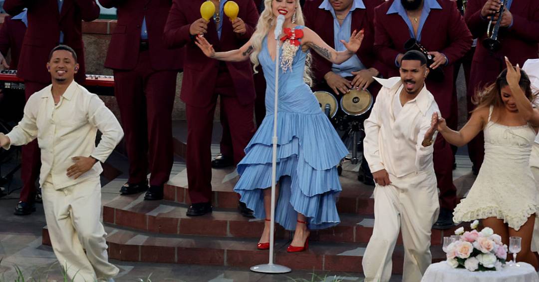 O curioso novo apelido de Lady Gaga após o visual salsa no Super Bowl