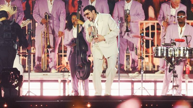 Bad Bunny incendeia orgulho latino em primeiro show no Brasil