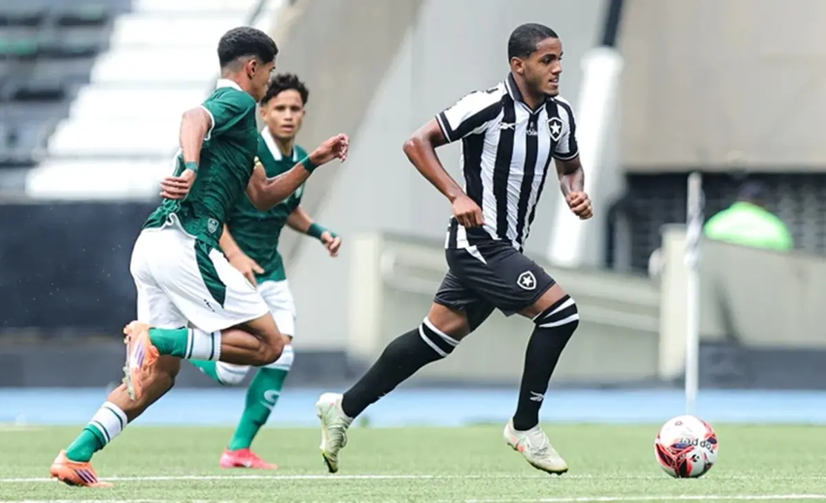 Goiás derrota Botafogo nos pênaltis e avança na Copa do Brasil Sub-17