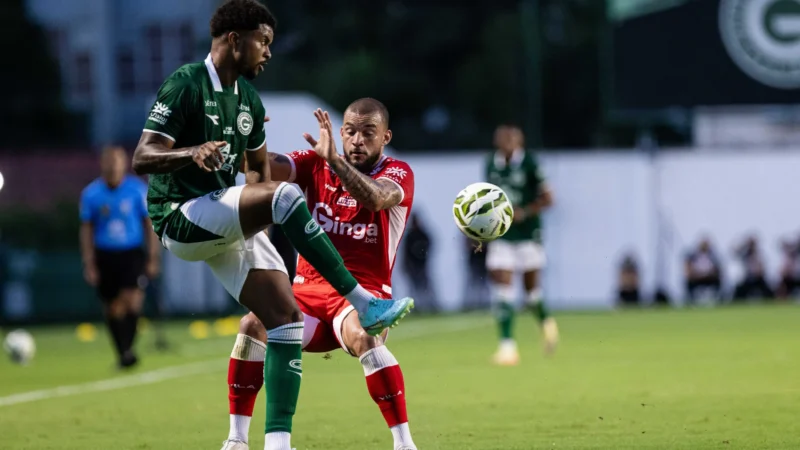 Goiás vence o Vila Nova no clássico e assume a liderança do Goianão