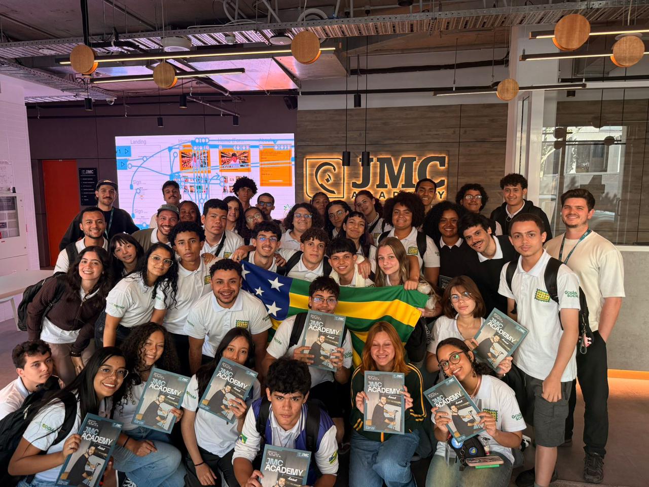 Governo finaliza primeiro intercâmbio de alunos das Escolas do Futuro