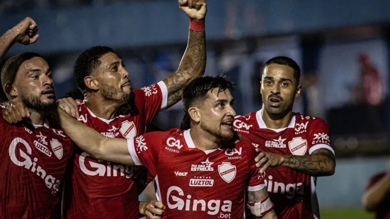 João Vieira marca duas vezes e Vila Nova vence o Anápolis no jogo de ida das quartas de final do Goianão