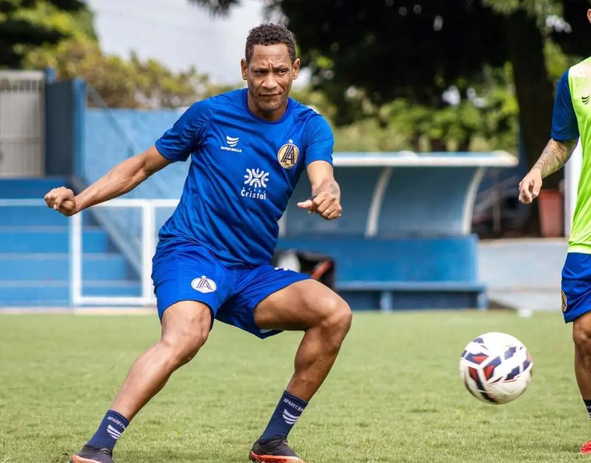 Jogadores da Aparecidense fazem greve antes de decisão no Campeonato Goiano