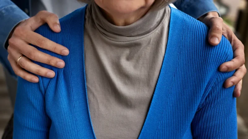 Justiça afasta gerente após denúncias de assédio sexual no trabalho, em Mineiros