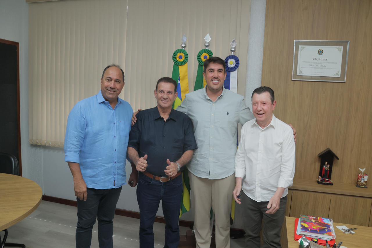 Lineu reforça aliança de prefeitos com Vanderlan