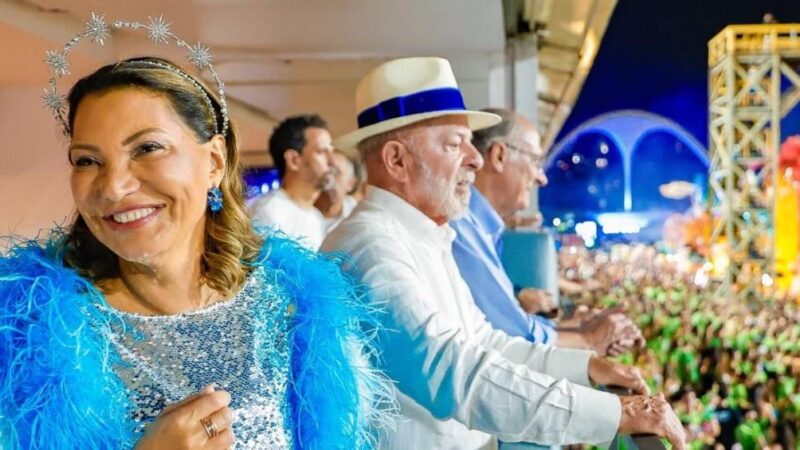 Desfile em homenagem a Lula na Sapucaí revolta oposição e evangélicos