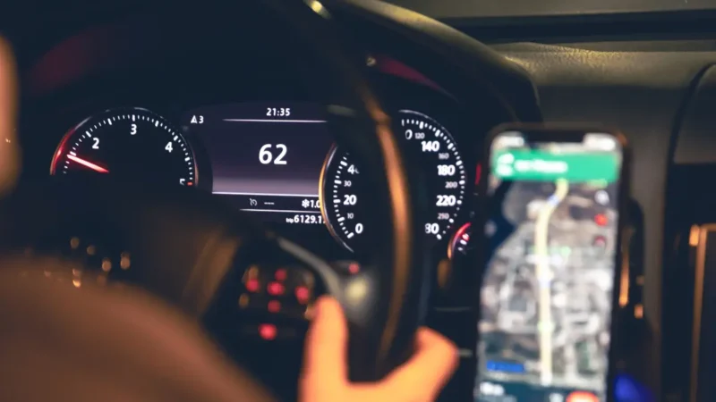 Motorista de app denuncia extorsão e abuso sexual por travestis em Anápolis; suspeitas negam e dizem que foi consensual