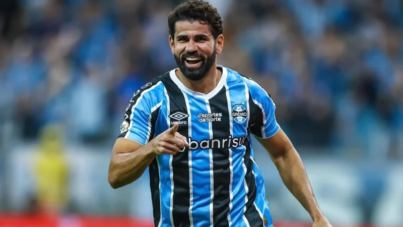 Multicampeão na Europa e com passagens por gigantes do Brasil, Diego Costa oficializa aposentadoria