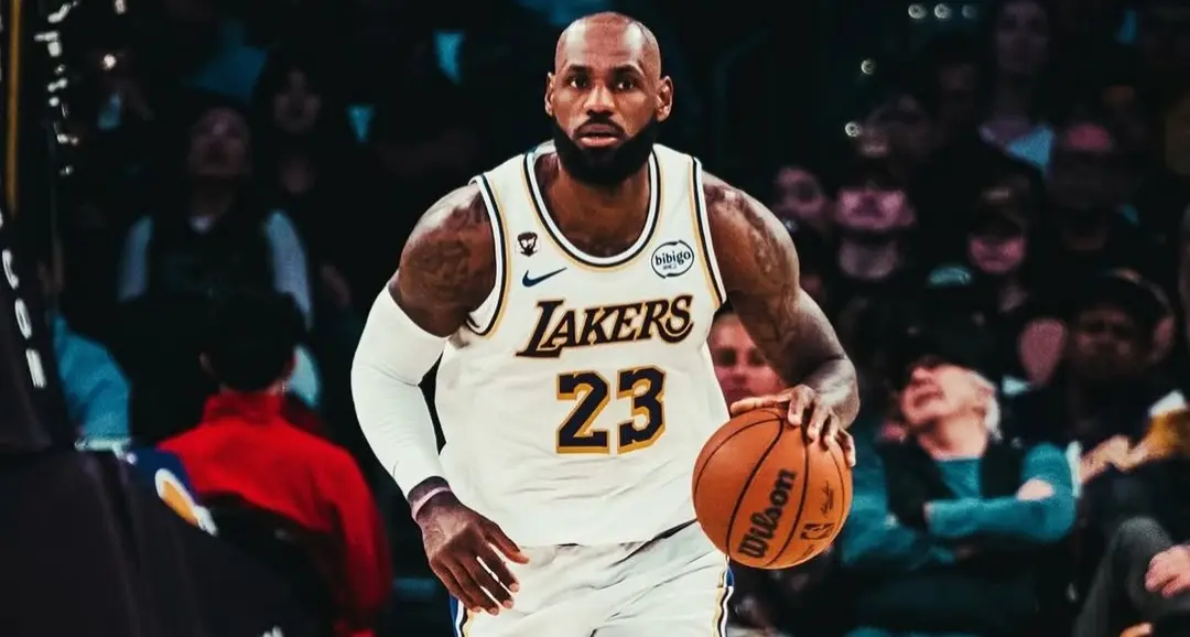 NBA: LeBron James se torna o jogador mais velho a registrar um triplo-duplo
