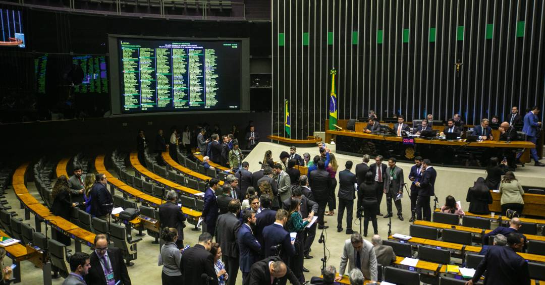 Congresso aprova aumento e cria penduricalho para servidores da Câmara e do Senado