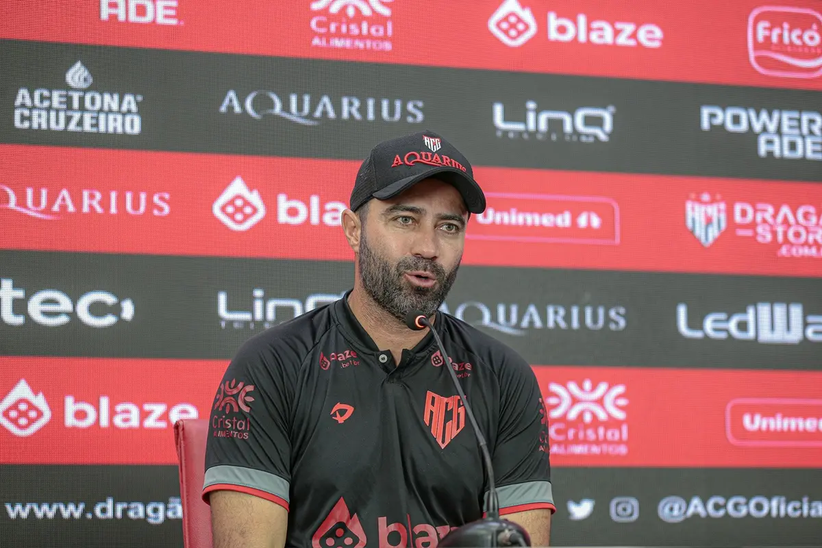 Rafael Lacerda pede apoio à campanha em favor da esposa de Júnior Viçosa