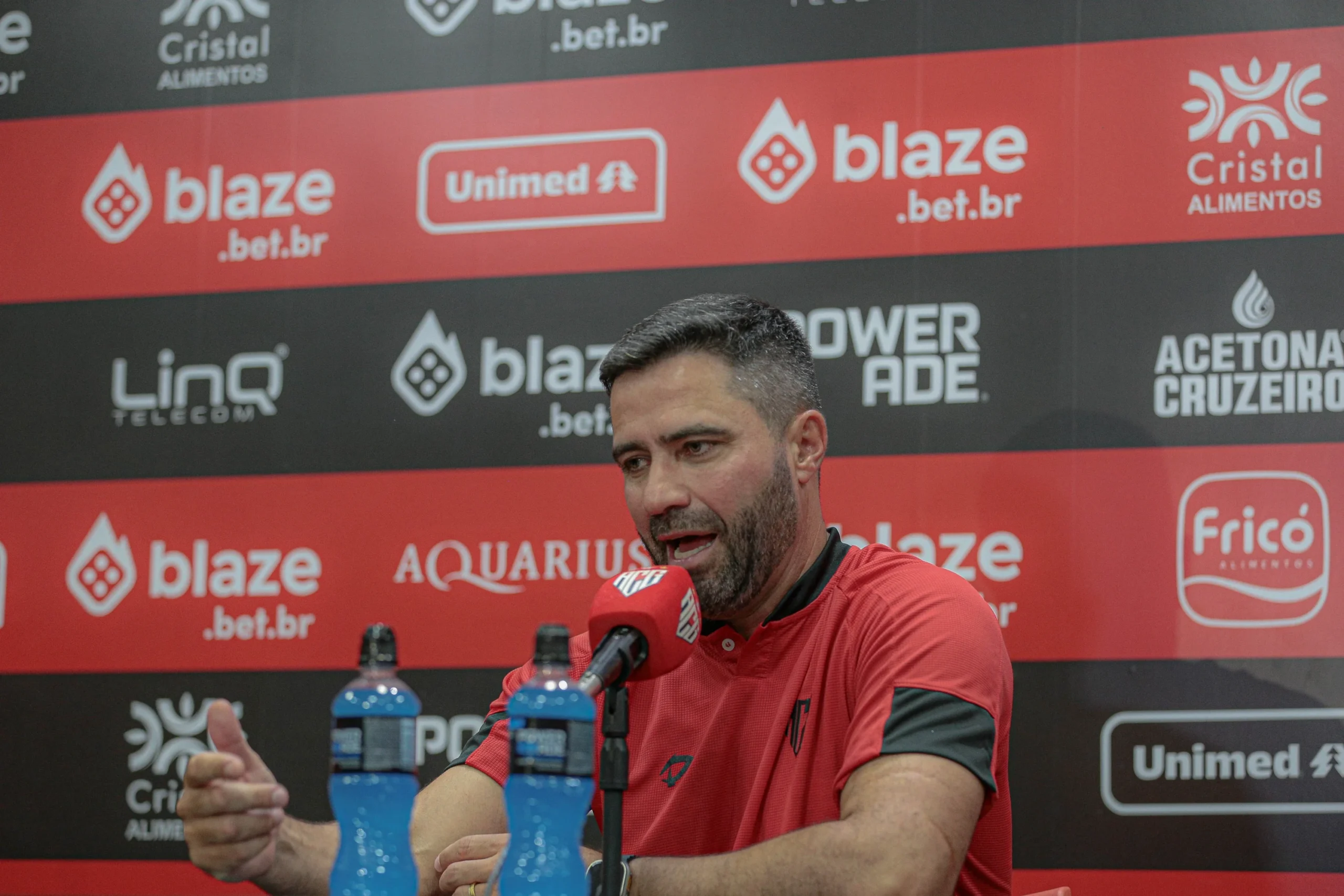 Rafael Lacerda pede desculpas à torcida rubro-negra por atuação do Atlético contra o Crac