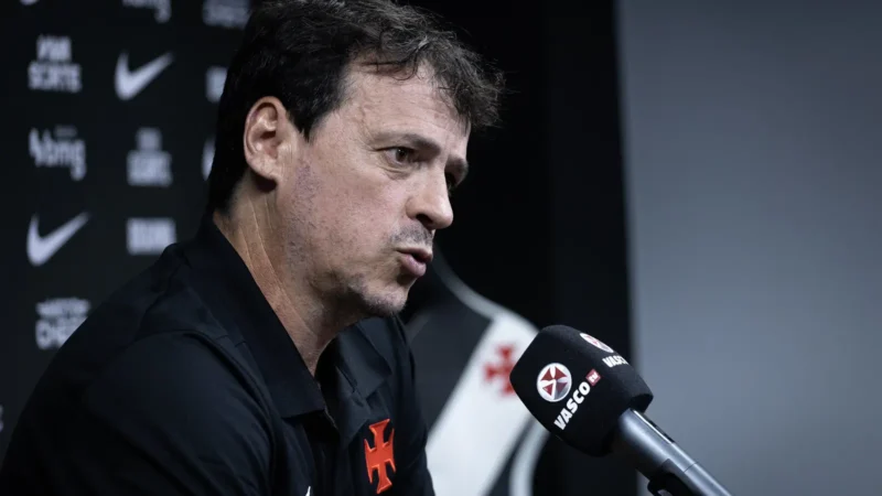 Vasco terá prazo de seis meses para pagar multa de rescisão com Diniz, diz portal