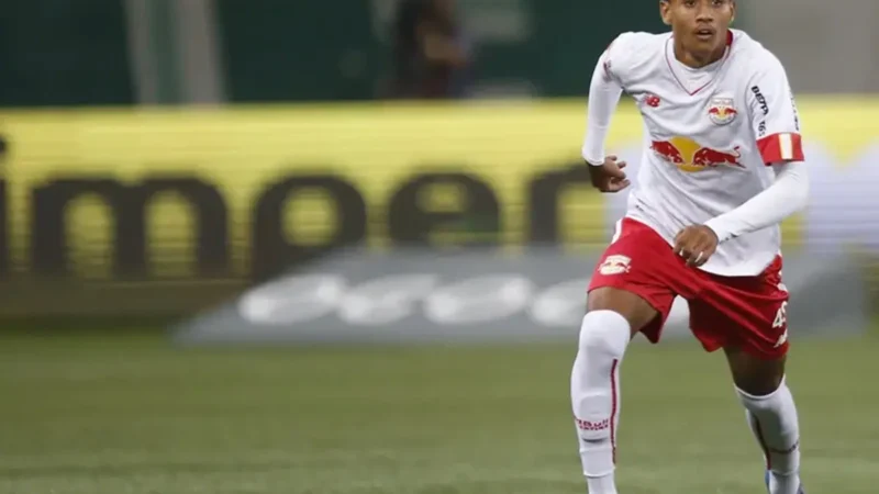 Vila Nova acerta contratação de volante Nathan Camargo, de 20 anos